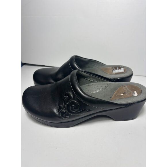 Dansko Women's Mule Shoes Size 40 9.5 black leather embossed slip on clog goth - Picture 4 of 6